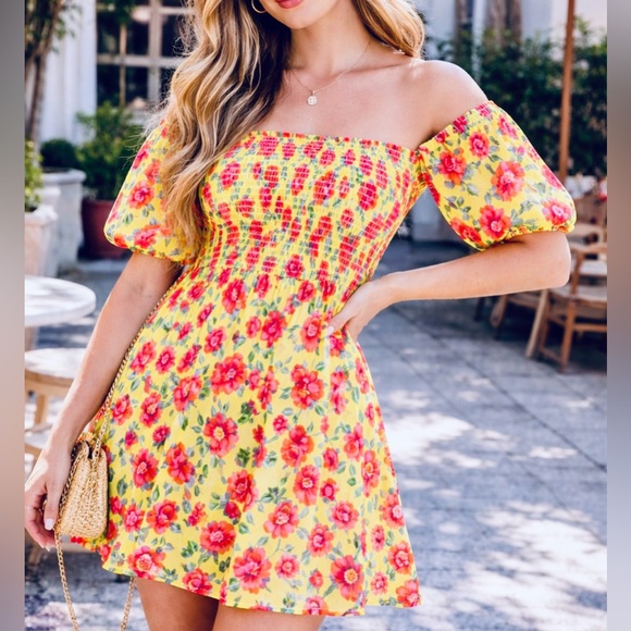 Betsey Johnson Dresses & Skirts - Betsey Johnson Yellow Floral Mini Dress NWT